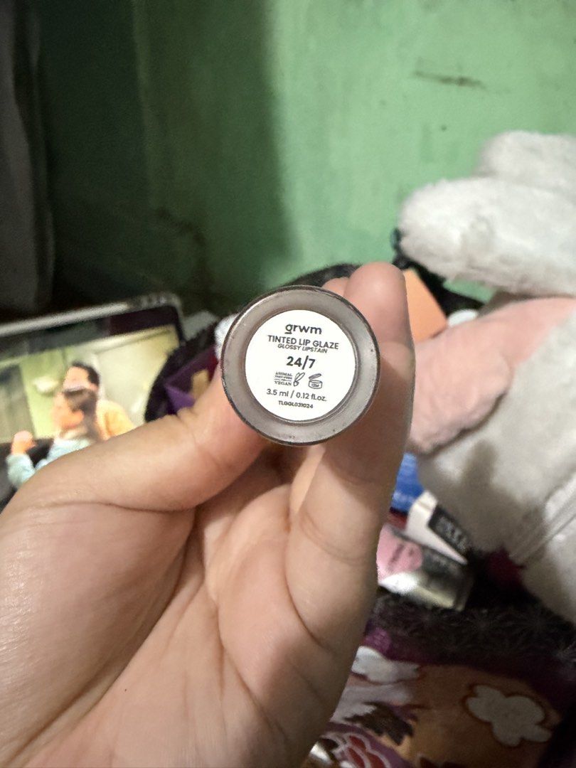 Grwm Tinted Lip Glaze (Category: Makeup) located in Quezon City. Submitted by berrystrawng (Listing ID 1462112674, Image 2). Description: used once only rfs: affiliate.