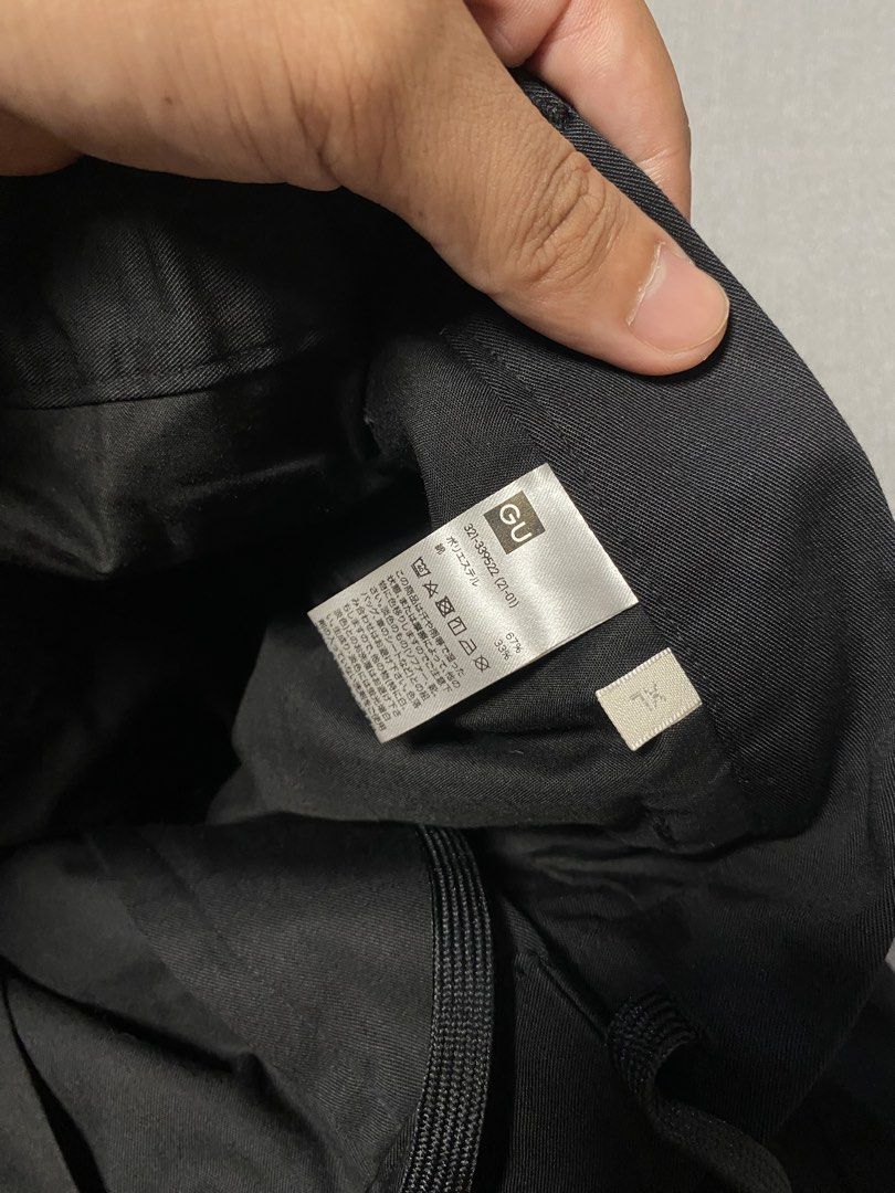 GU BARREL PANTS (Category: Trousers) located in Cabuyao City. Submitted by ukaythriftshirt (Listing ID 1462133929, Image 3). Description: GU BARREL PANTS GOOD AS NEW WAIST 34 LENGTH 39 THIGH 16 COLOR RATE 9/10 NO ISSUE - 699.