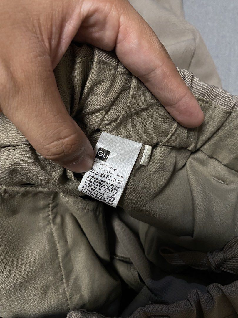 GU GARTERIZE BARREL PANTS (Category: Trousers) located in Cabuyao City. Submitted by ukaythriftshirt (Listing ID 1462134224, Image 3). Description: GU GARTERIZE BARREL PANTS EXCELLENT CONDITION WAIST 34-38 LENGTH 37.5 THIGH 15 COLOR RATE 9/10 NO ISSUE - 699.