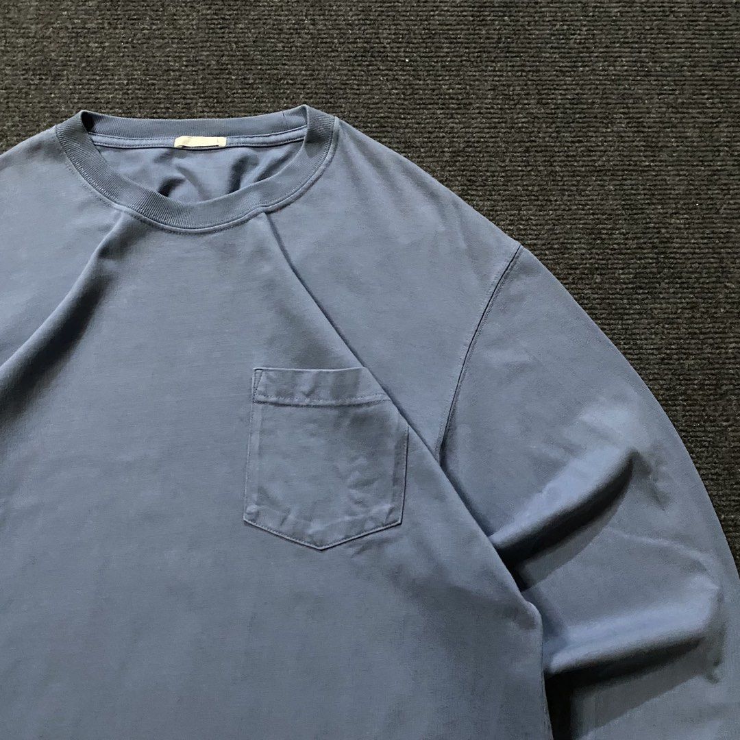 GU Pocket Sweater (Category: Coats, Jackets and Outerwear) located in Quezon City. Submitted by thrifted_by_cj (Listing ID 1462096251, Image 2). Description: GU Pocket Sweater Width: 22in Length: 27.5in Condition: 10/10 Color rate: 9.5/10 Issue: none Note: color vary due to lighting Price: 300 + Sf Payment first J&T Delivery PM ✉️.
