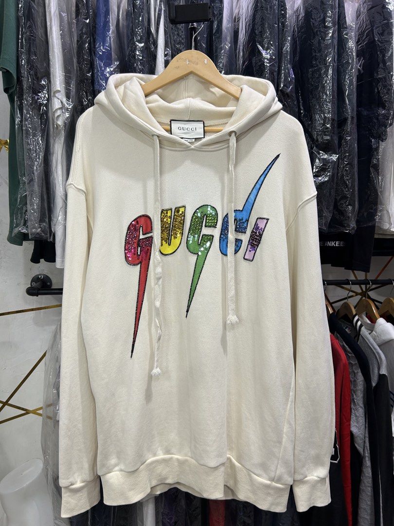 Gucci Blade logo hoodie Jacket (Category: Luxury Apparel) located in Manila. Submitted by cachegoodsuncovers (Listing ID 1462196016, Image 1). Description: 🚨 Gucci Blade logo hoodie Jacket🚨 (Off/Legit) ✅️SIZE: L ✅️DIMES - W-22 L-29.5 ✅️CONDITION - Exellent ✅️COLOR RATE - 9.9/10 ✅️Complete tags ✅️Color may vary due to lighting ✅️ISSUE - ❌️ .