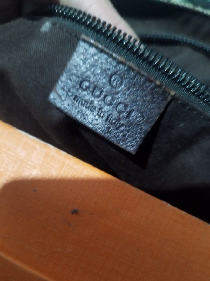 Gucci GG Monogram Messenger Bag (Category: Luxury Bags & Wallets) located in Rizal. Submitted by purplemon117.8 (Listing ID 1462123533, Image 2). Description: niceeeeeee3eeenihpa pa din khut may rubs/runs sa canvass😘.