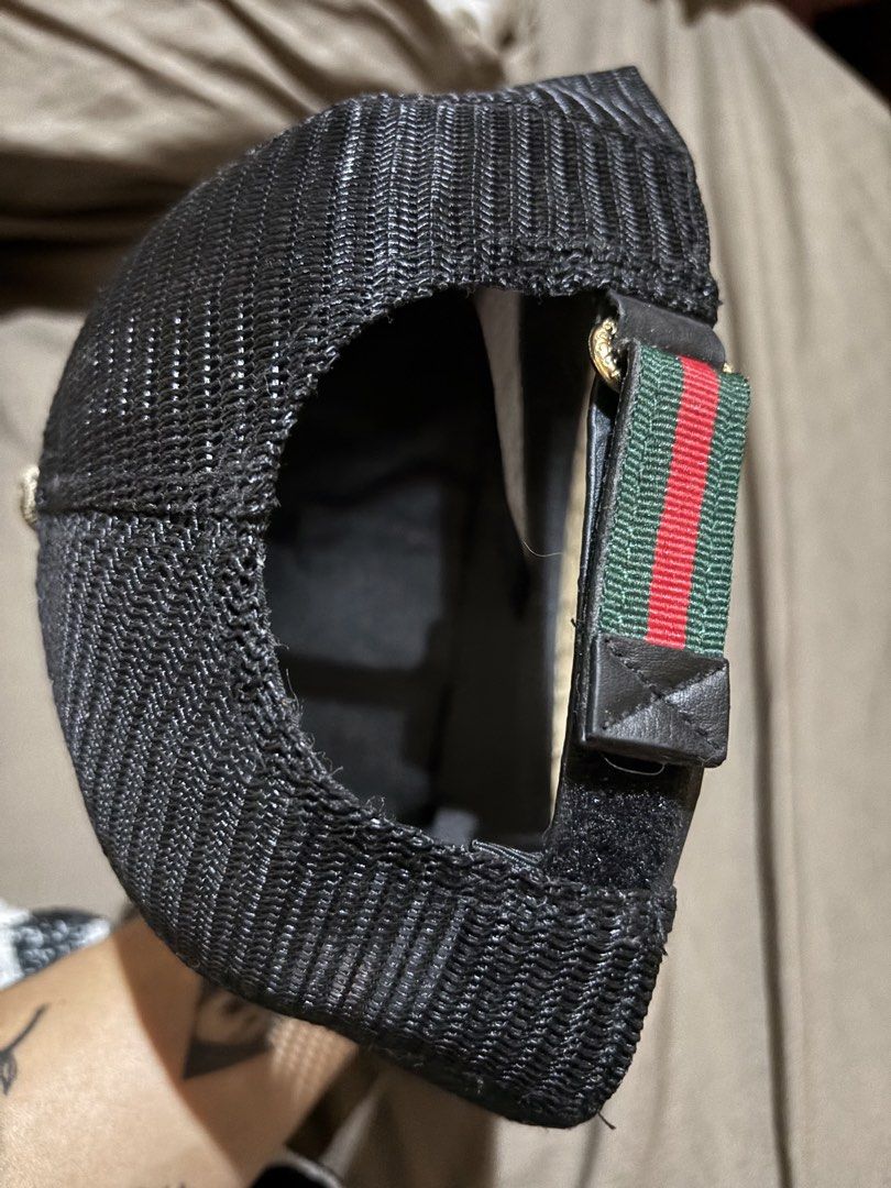 Gucci GG Tiger Trucker Cap (Category: Caps & Hats) located in San Mateo. Submitted by abbyngottyyy (Listing ID 1462060400, Image 3). Description: - Authenticity not guaranteed - Features iconic GG pattern and tiger graphic - Breathable mesh back for comfort - Adjustable strap for a perfect fit -given as a gift. -good as new.