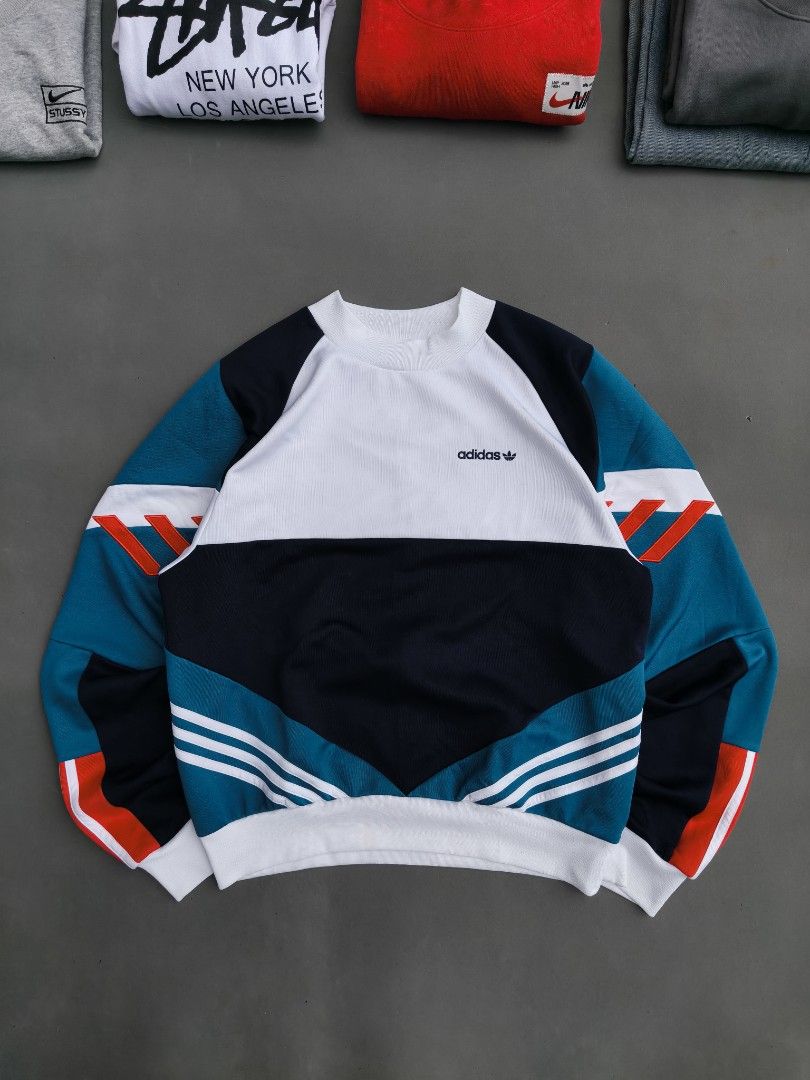 Gucci Sweatshirt (Category: Luxury Apparel) located in Manila. Submitted by cosmicstorm-9f6b8e (Listing ID 1462139548, Image 3). Description: 🔥gucci, nike,adidas, stussy 🔥.