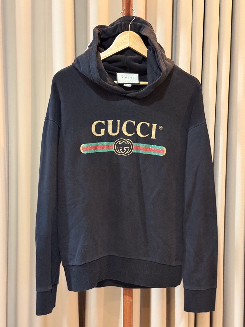Gucci Wolf Applique (22x27) (Category: Hoodies) located in Candaba. Submitted by beyondcollection (Listing ID 1462160976, Image 1). Description: - No more string.