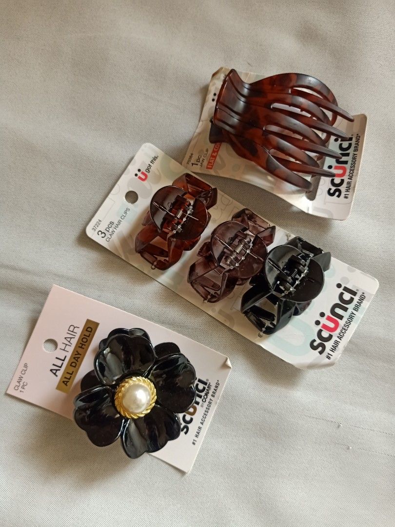 Hair Clip Bundle (Category: Hair) located in Iriga City. Submitted by reikakoleksyon (Listing ID 1462064506, Image 1). Description: ‼️ SCÜNCI ®️‼️ Hair Clamp BRAND NEW 💯% Original Item Bought from US 👍TAKE ALL.