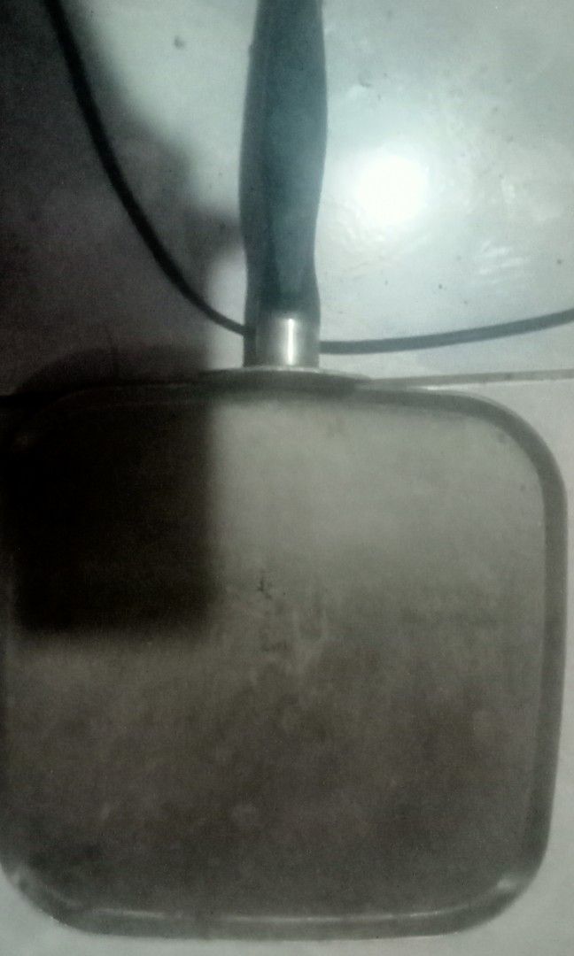 Hamburger pan (Category: Cookware & Accessories) located in Paranaque City. Submitted by dimaguilaa94969 (Listing ID 1462218470, Image 1). Description: pm if int 09260966619.