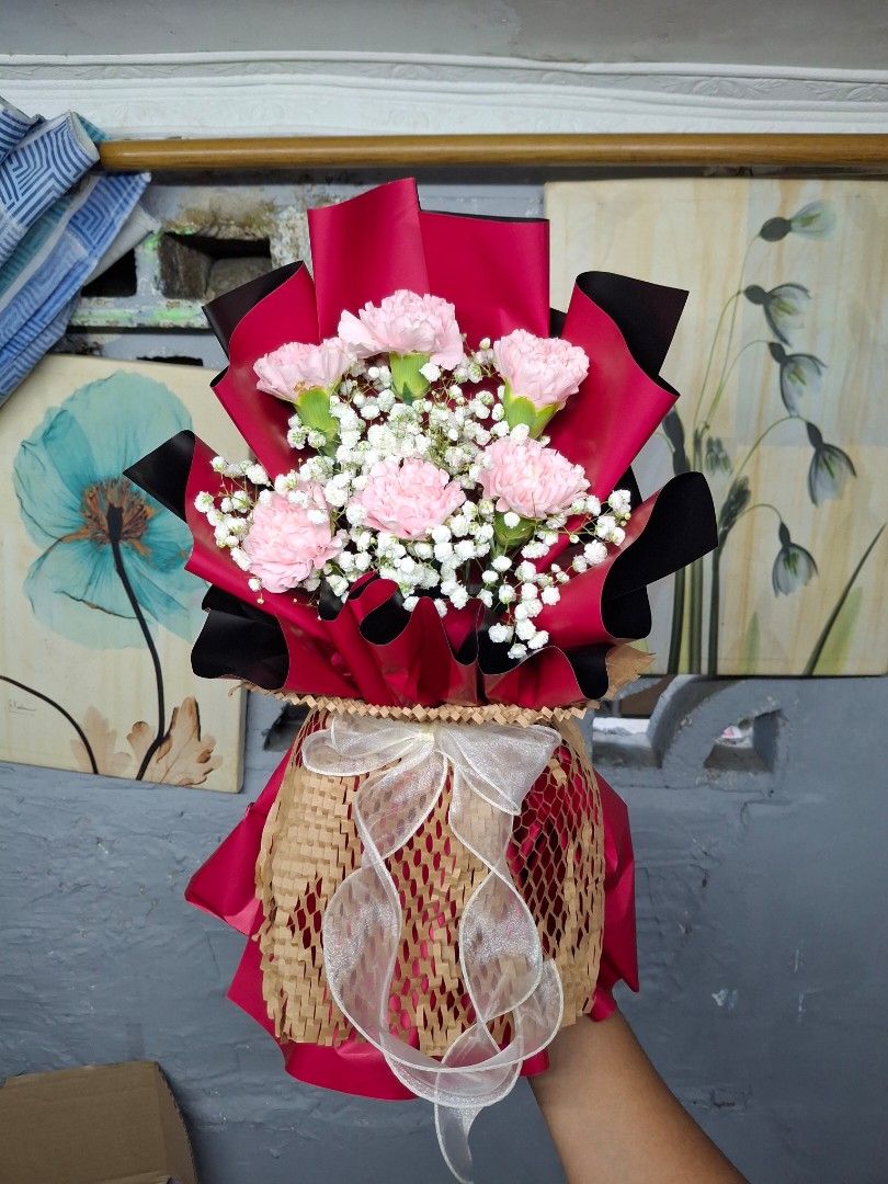 Handcrafted Flower Bouquets for Gifting (Category: Flowers & Bouquets) located in Manila. Submitted by rhyannnnx (Listing ID 1462046910, Image 2). Description: I CUSTOMIZE BOUQUETS & CUSTOMIZE BOX - Beautifully arranged flower bouquets - Available in various styles and colors - Perfect for birthdays, anniversaries, and any occasion - Carefully wrapped with decorative paper and ribbons - Optional cute plush toys or fairy lights - Freshly made and 
