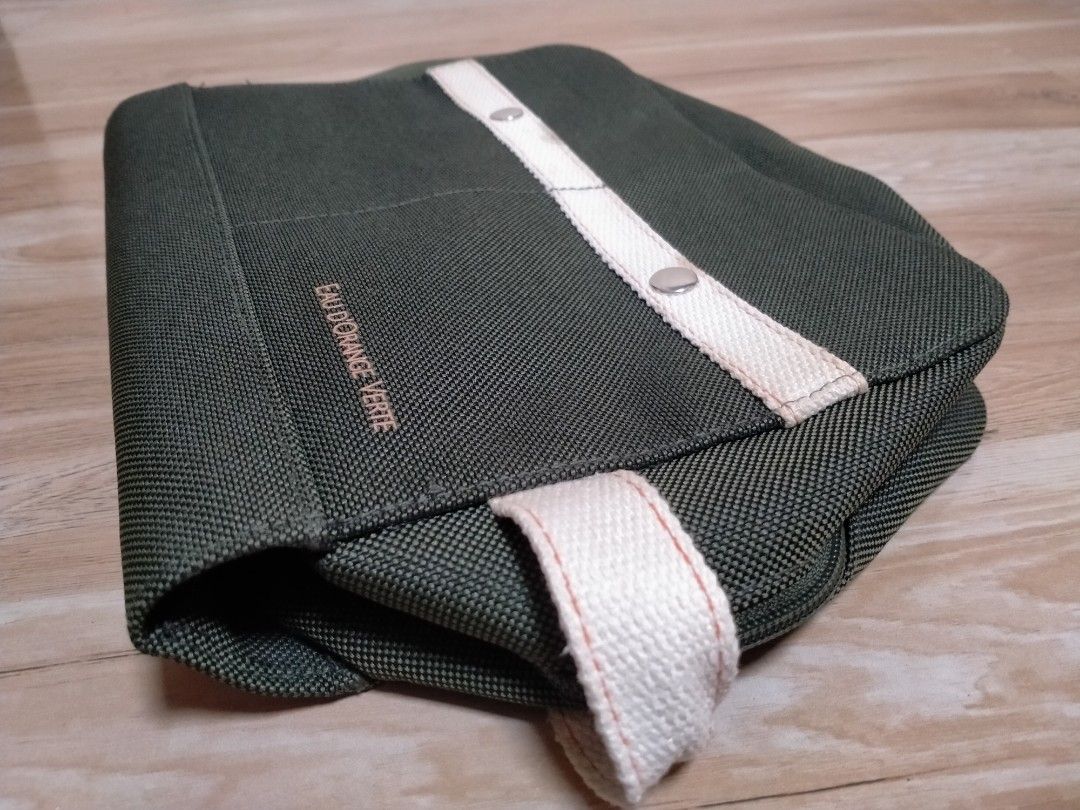 HERMES EAU D'ORANGE VERTE POUCH CLUTCH BAG (Category: Purses & Pouches) located in Cabuyao City. Submitted by Bike_Clothing10 (Listing ID 1462057398, Image 3). Description: READ FIRST.... FOR SALE: HERMES EAU D'ORANGE VERTE MULTI PURPOSE CLUTCH BAG Excellent Condition Dimes: 13 x 9.5 inches ISSUE: Slight Stain (see pic) PRICE: 3K Fixed Free Shipping (J&T) -NO COD/COP- PICK UP OR SHIPPING ONLY LOC: Cabuyao Laguna PM FOR INQUIRIES -Thanks-.