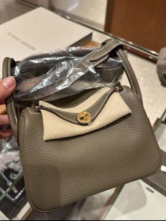 （分類：）位於 。 由 ana.belle.077 提交（商品編號 1462101144，圖片 1）。簡介： 。