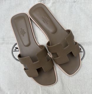 (Category: ) located in . Submitted by gettinmycloset01 (Listing ID 1462121436, Image 1). Description: .