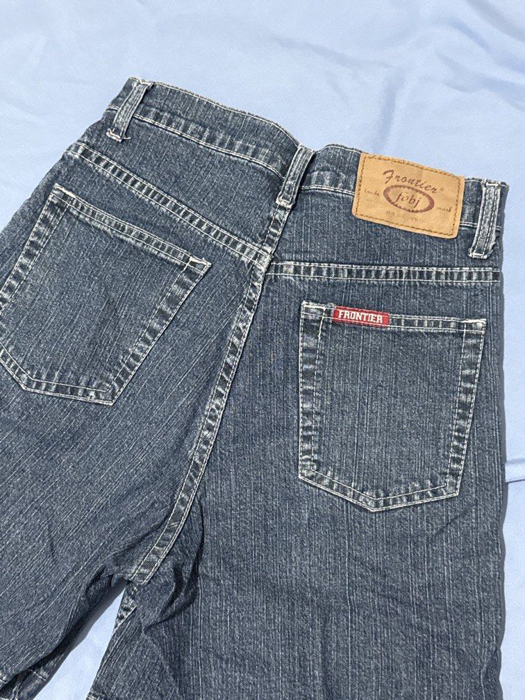 High Waist Maong Jeans (Category: Other Bottoms) located in Manila. Submitted by jannine_closet (Listing ID 1462196704, Image 2). Description: .