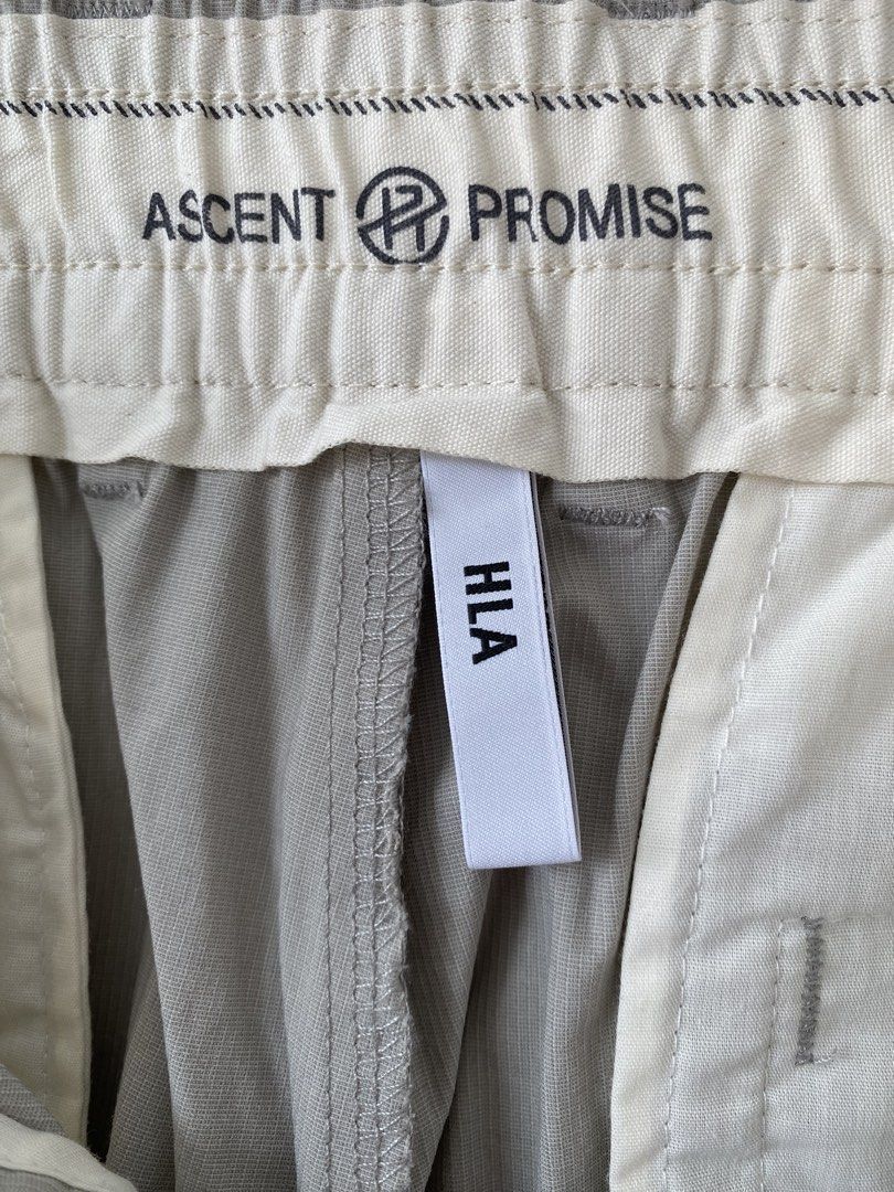 HLA Light Gray Casual Trouser (Category: Trousers) located in Quezon City. Submitted by wearhouze (Listing ID 1462048163, Image 3). Description: Used once in Like New condition.