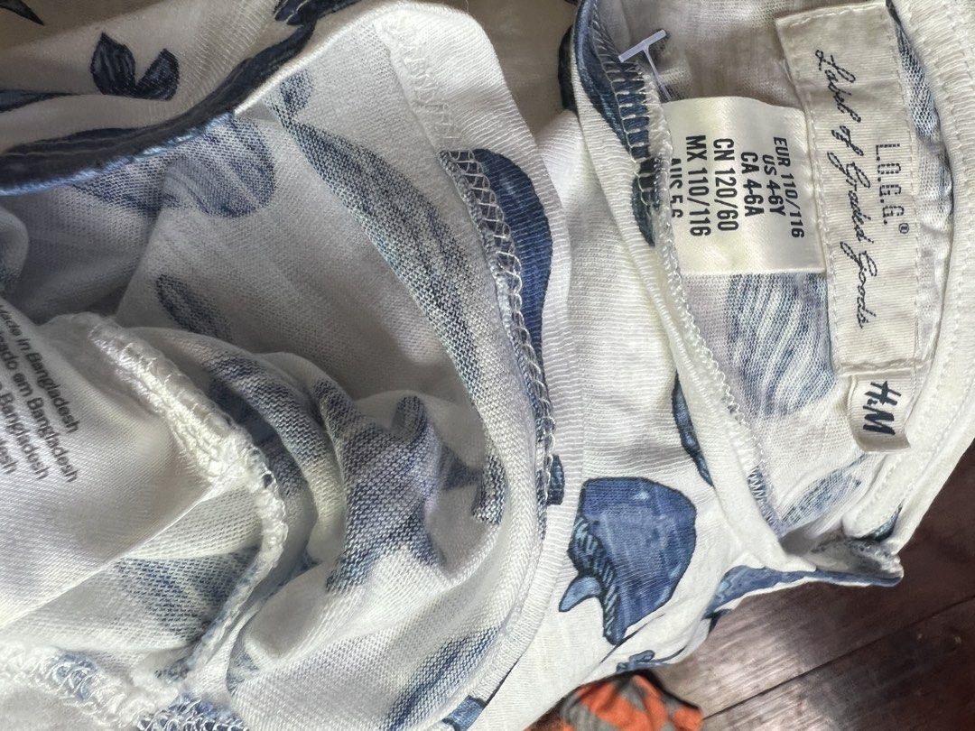 H&M 4/6Y Dolphin Print (Category: Babies & Kids Fashion) located in Amadeo. Submitted by mavmadel (Listing ID 1462126701, Image 2). Description: -4T on tag -excellent to like new ***All items is in excellent to like new condition unless otherwise stated if there’s flaws/issue. **price is already fixed ! Worth for its price based on its condition Loc: cavite.