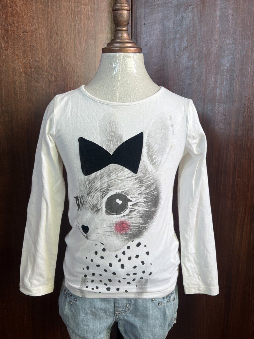 H&M Bunny Print 4/6 Y (Category: Babies & Kids Fashion) located in Amadeo. Submitted by mavmadel (Listing ID 1462125088, Image 1). Description: -4-6Y on tag -excellent to like new ***All items is in excellent to like new condition unless otherwise stated if there’s flaws/issue. **price is already fixed ! Worth for its price based on its condition Loc: cavite.