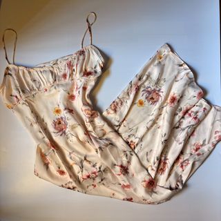 (Category: ) located in . Submitted by kaelian_couture (Listing ID 1462163067, Image 1). Description: .