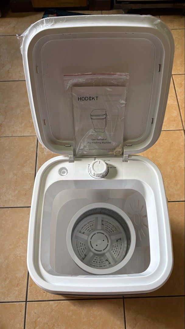 HODEKT Mini Washing Machine with dryer (Category: Washing Machines and Dryers) located in Quezon. Submitted by ymajjj (Listing ID 1462080637, Image 3). Description: RFS: Decluttering, Extra Brand new, ginamit once to test if working. Wala ng box. Bought it for ₱2293 last 7/7/2026(Check uploaded pic for reference) Selling for ₱1800 nalang - Compact HODEKT washing machine with dryer - Ideal for small loads or delicate items(baby clothes) - Includes