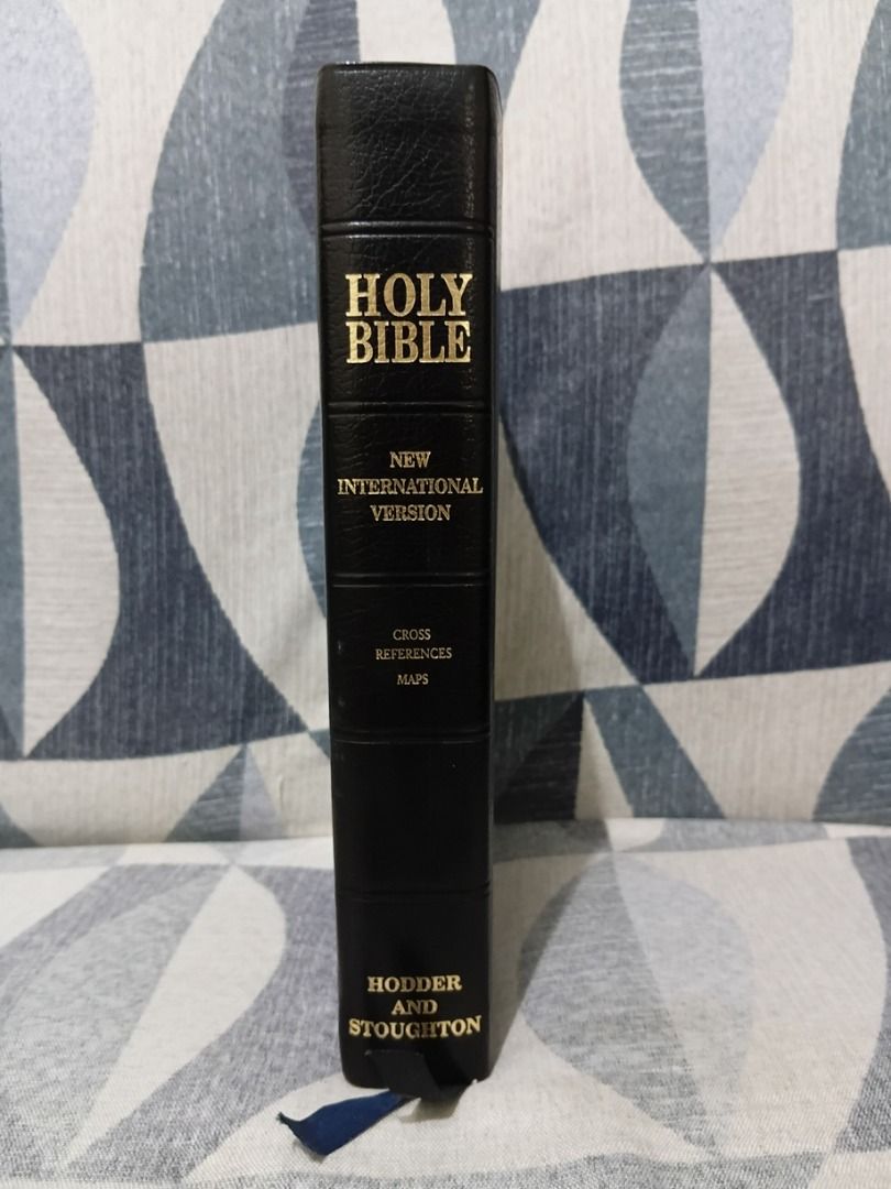 Holy Bible New International Version Popular Cross Reference Edition (Category: Religion Books) located in Quezon City. Submitted by Hapax_Legomenon (Listing ID 1462183247, Image 2). Description: This is a study-oriented edition of the New International Version (NIV), published by Hodder & Stoughton. Its key feature is the inclusion of cross-references, which help readers compare related Bible passages and explore connections between different bo