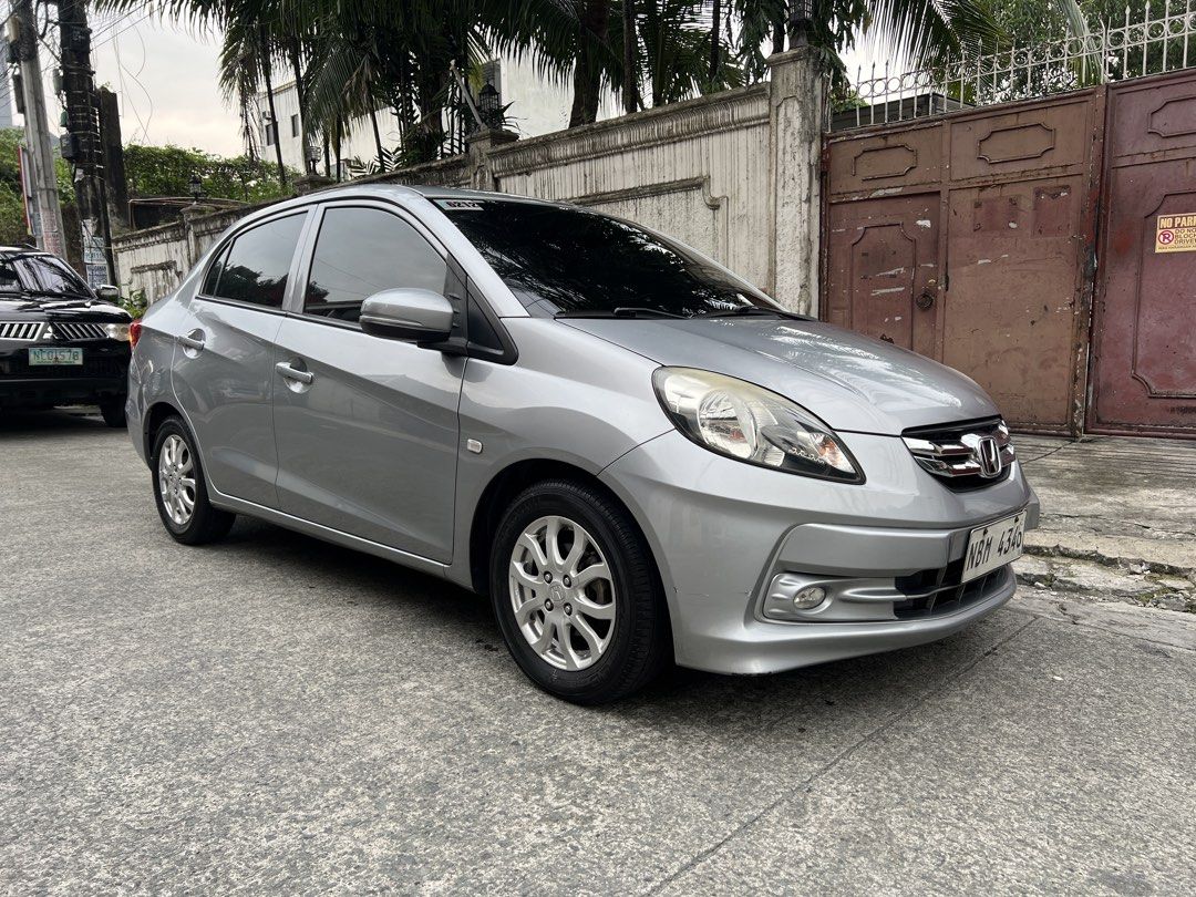 Honda Brio (Category: Used Cars) located in Quezon City. Submitted by jamie_szn (Listing ID 1462091394, Image 2). Description: Rush sale Owner / Seller Honda Brio Amaze 2018 Automatic Transmission registered til 2028 upgraded head unit newly pms.