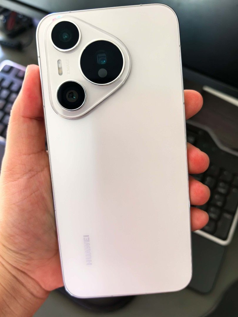 Huawei Pura 70 (Category: Huawei) located in Taguig. Submitted by elaine.8989 (Listing ID 1462092364, Image 1). Description: HUAWEI PURA 70 -Lady-owned, with hydrogel protector since day 1 Purchased May 2025 with orginal price of 38k Inclusions: Unit itself Box Receipt Original Charger 2 case Specs: 4900 mah battery 66w wired fast charging 55w fast wireless charging Main camera: 50 MP, f/1.4-4.0, 25mm (wide), 1/1.3", PDAF, OIS Selfie cam: 13 MP, 
