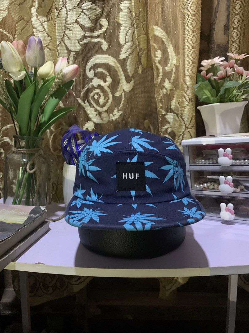 HUF 5 Panel Cap - Blue Leaf Pattern (Category: Caps & Hats) located in Quezon. Submitted by ken2x_thrift (Listing ID 1462081586, Image 1). Description: - Cool HUF 5 panel cap - Features a blue leaf pattern all over - Adjustable strap at the back for a good fit - Great for casual wear.