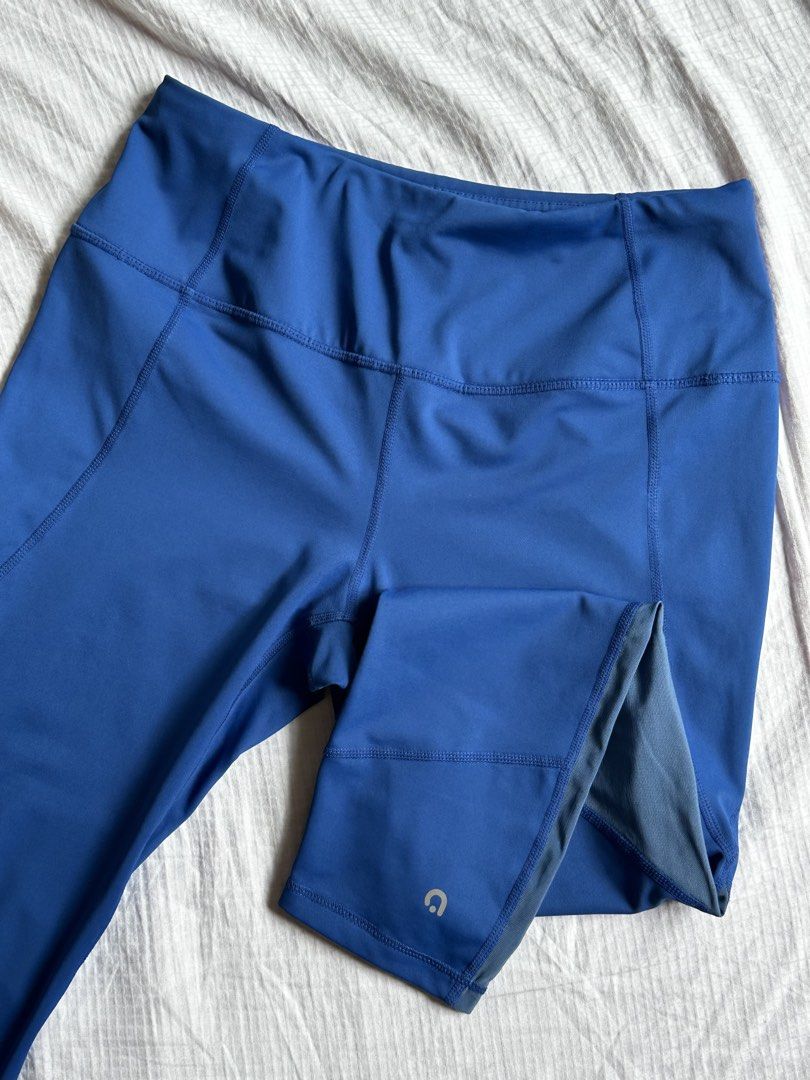 Hyba Blue Cropped Athletic Leggings Size M (Category: Activewear) located in Manila. Submitted by nfcloset_ (Listing ID 1462167547, Image 3). Description: - Hyba blue cropped leggings - Size: Medium (M) - Ideal for workouts or casual wear - Features a comfortable waistband - Stylish mesh paneling on sides and lower leg - Offers good stretch for flexibility.