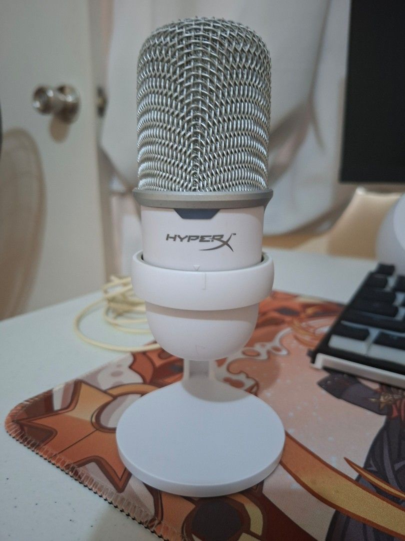 HyperX SoloCast USB Gaming Microphone for Streamers White (Category: Other Accessories) located in Las Pinas. Submitted by seriscorner (Listing ID 1462087178, Image 2). Description: 1,500php only with mic boom stand 𝗦𝗣𝗘𝗖𝗜𝗙𝗜𝗖𝗔𝗧𝗜𝗢𝗡𝗦 • Compatibility: PC, PS5™, PS4™, Mac® • Connectivity and communications • Connection Type: USB-C • USB specification: USB 2.0 (full speed) • Multimedia and input devices • Bit-depth: 24-bit, 16-bit • Cable