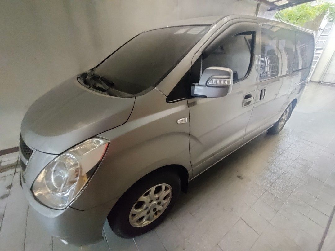 Hyundai Starex (Category: Used Cars) located in Quezon. Submitted by darwingcyap (Listing ID 1462131280, Image 2). Description: Hyundai Starex 2011 automatic diesel 11 seater plate number ending in 3 42,496km pickup location qc tomas morato 09175262234.