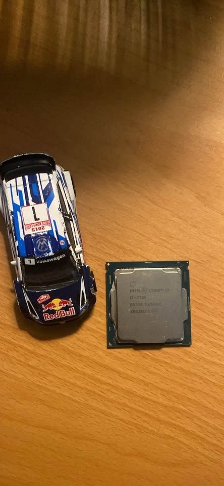 Intel Core i7-7700K Processor (Category: Computer Parts) located in Caloocan City. Submitted by youngdeer_3193f0 (Listing ID 1462173208, Image 1). Description: - Intel Core i7-7700K Processor - Excellent for gaming and demanding applications - Used, but in good working condition - Ideal for new PC builds or upgrades - Feel free to ask any questions!.