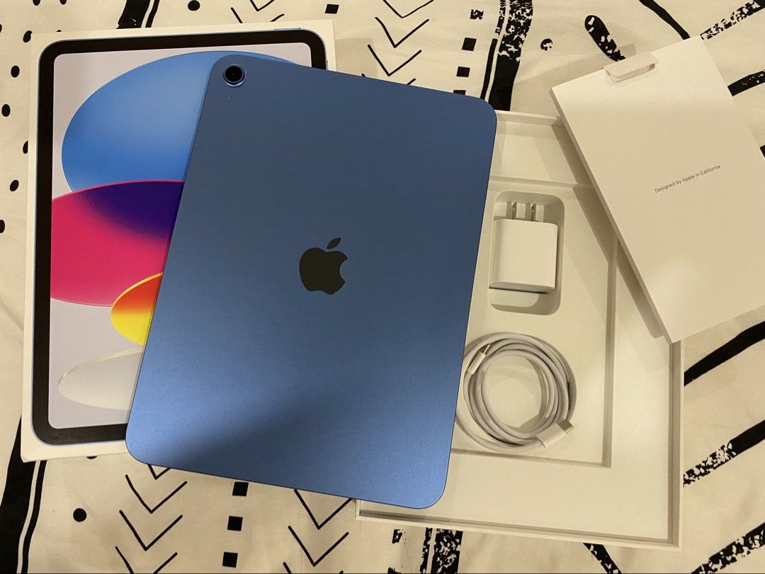 iPad 11th Gen A16 (Wifi) (Category: iPad) located in Manila. Submitted by vveee (Listing ID 1461050806, Image 1). Description: Apple ipad 11th Gen A16 (wifi) SELLING FOR MY IPAD, 99% BATTERY HEALTH 128gb / color blue SALE! SALE! Pa-mine na po!!! Inclusion: Box, Adoptor and Cord Type-C 100% Original Gift: Apple Pencil 101% Original No Issue! No Damage! No History of repair !! MEET UP ONLY SO YOU CAN CHECK THE UNIT/ITEM NO SDD!! To Avoid bogus/ sca