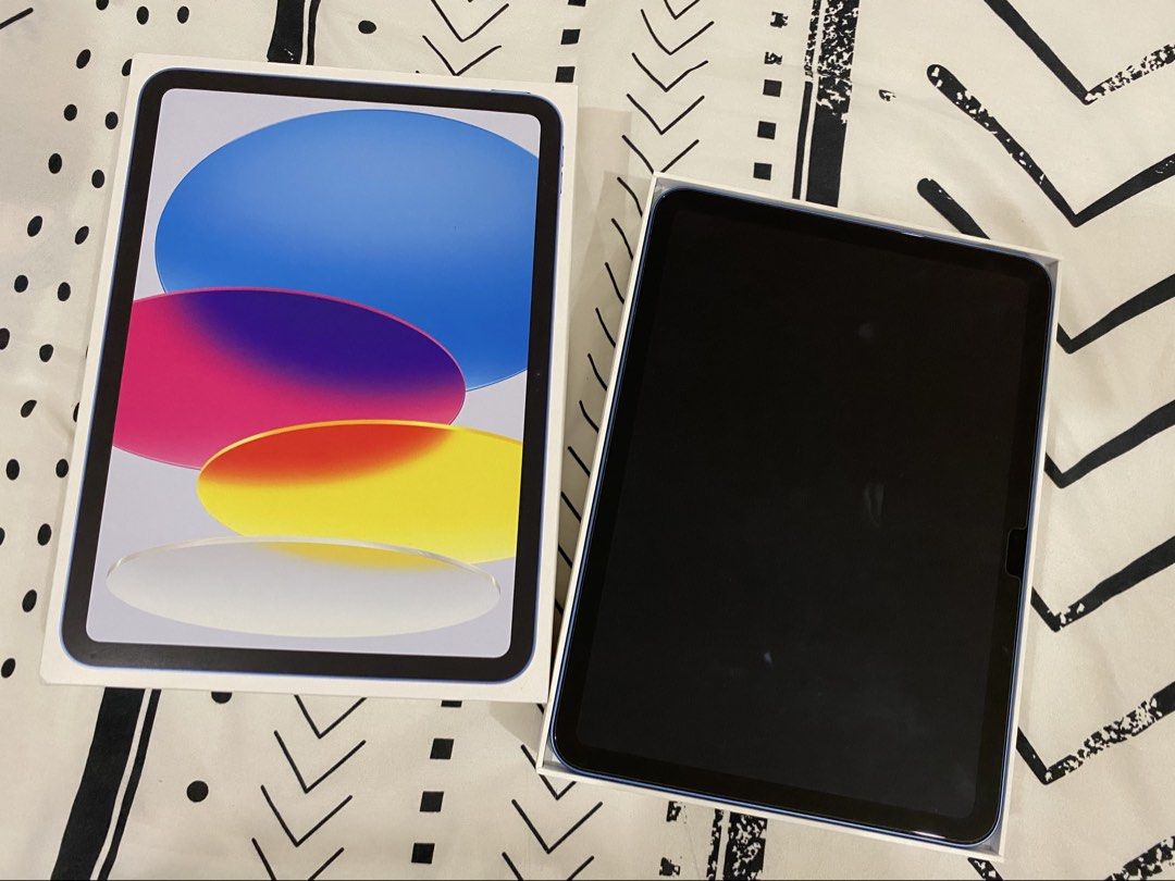iPad 11th Gen A16 (Wifi) (Category: iPad) located in Manila. Submitted by vveee (Listing ID 1461050806, Image 3). Description: Apple ipad 11th Gen A16 (wifi) SELLING FOR MY IPAD, 99% BATTERY HEALTH 128gb / color blue SALE! SALE! Pa-mine na po!!! Inclusion: Box, Adoptor and Cord Type-C 100% Original Gift: Apple Pencil 101% Original No Issue! No Damage! No History of repair !! MEET UP ONLY SO YOU CAN CHECK THE UNIT/ITEM NO SDD!! To Avoid bogus/ sca