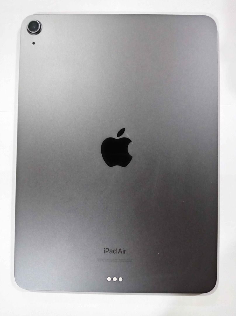 IPAD AIR 5 Wi-Fi only (NEGOTIABLE) (Category: iPad) located in Cainta. Submitted by chae.lin (Listing ID 1462224812, Image 1). Description: UNIT ONLY. NO BOX, CHARGER. 3utools diagnostics (can send to you) battery life: 84% 390 charging cycle - gifted to me, I don't have the original purchase details. - has small paint chips (not noticeable) - has screen issue - can swap to iphone units. (add cash depends on the unit) - negotiable at reasonable p