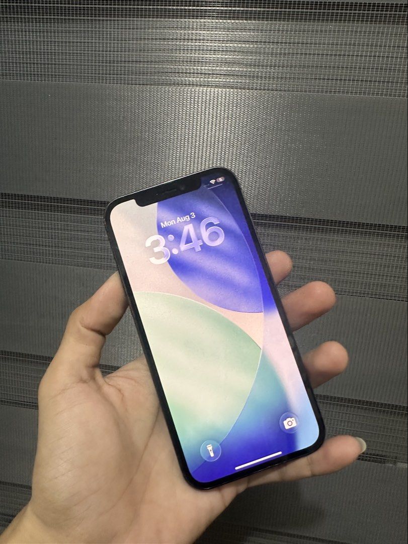 Iphone 12 Pro 256GB WIFI USE‼️ (Category: iPhone 12 Series) located in Manila. Submitted by ur_gibrel (Listing ID 1462193881, Image 1). Description: Issue: Flashlight screen scratches .