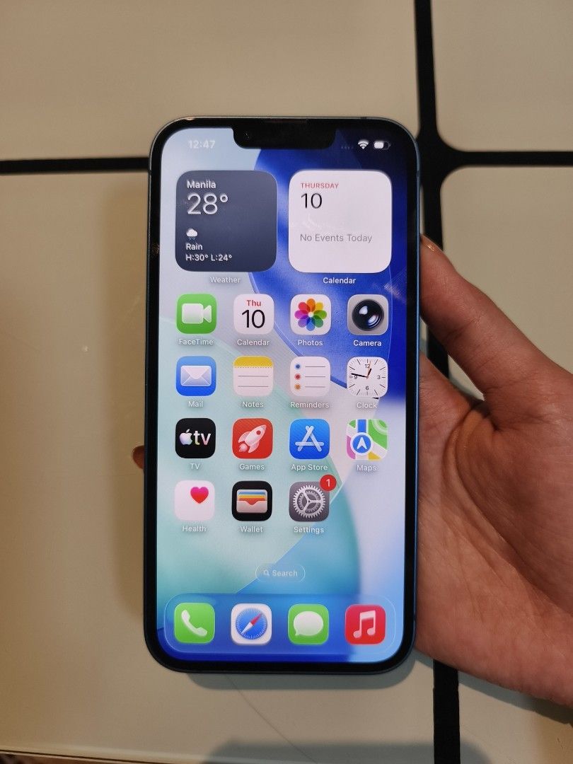 Iphone 13 128gb Blue (Category: iPhone 13 Series) located in Manila. Submitted by rian_lopez2005 (Listing ID 1462236023, Image 2). Description: Iphone 13 128gb Blue ‎ ‎Battery Health 78% ‎All working True Tone and Face Id ‎Camera Working Properly ‎All buttons Working ‎No Repair History ‎No Major Issue ‎No Sim Restrictions ‎ ‎Issue: ‎Small dent ‎ ‎Inclusion: ‎Unit, Case And Charger ‎ ‎Location: ‎Dasma Sm, Robinsons Pala Pala, Gma Cavite ‎.
