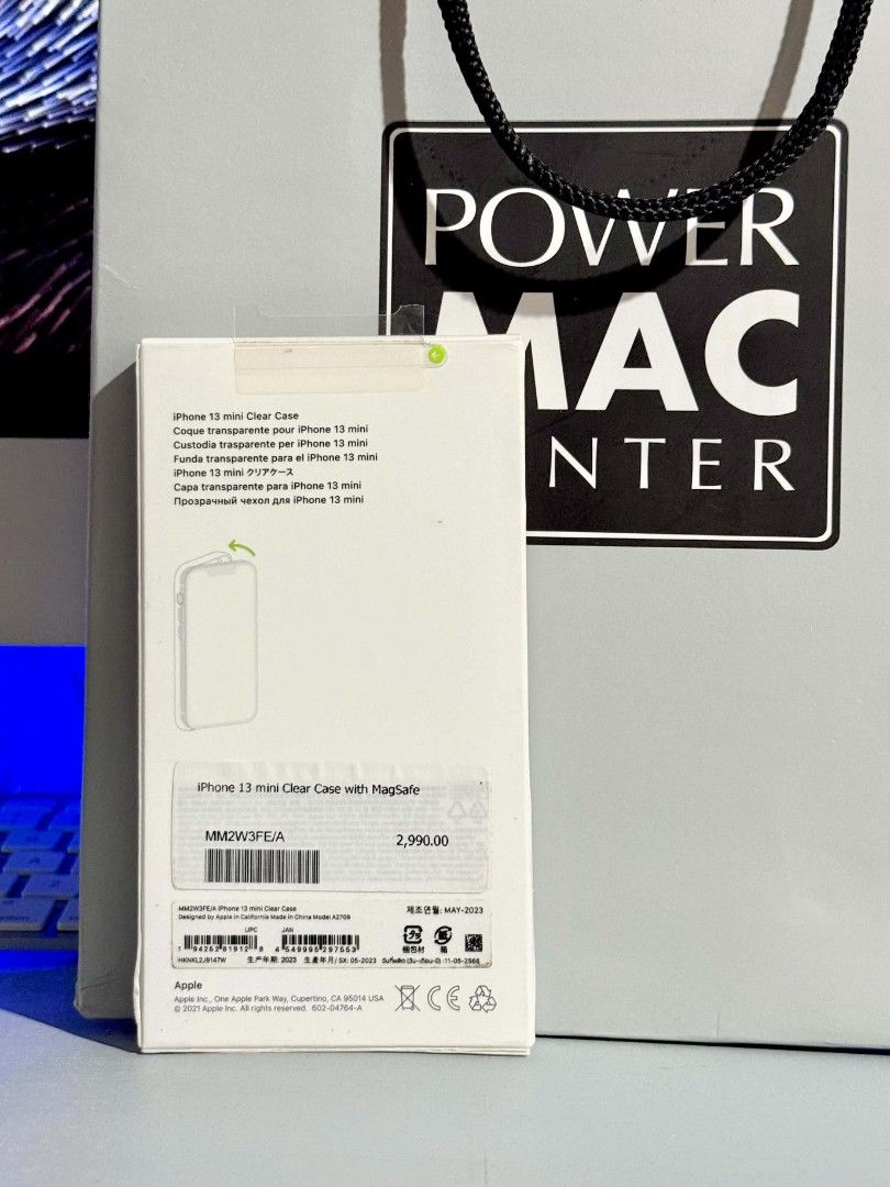 iPhone 13 mini Case Original (Category: Cases & Sleeves) located in Antipolo. Submitted by mark_villalva007 (Listing ID 1462133782, Image 2). Description: iPhone 13 mini Clear Case with Magsafe - 100% Original Apple Brand with Price Tag - Sealed & Brand New - 1000 PHP Nalang po yan mga bossing ko. - Antipolo po location ko. Pwedeng Meetup, Lalamove, LBC, J&T Pag nasa malayo. - Pm lang po kayo. Thanks.
