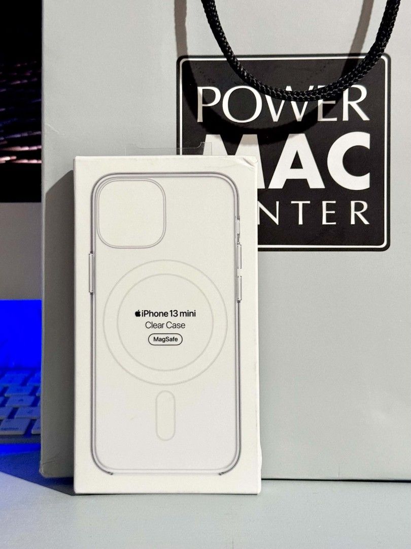 iPhone 13 mini Case Original (Category: Cases & Sleeves) located in Antipolo. Submitted by mark_villalva007 (Listing ID 1462133782, Image 1). Description: iPhone 13 mini Clear Case with Magsafe - 100% Original Apple Brand with Price Tag - Sealed & Brand New - 1000 PHP Nalang po yan mga bossing ko. - Antipolo po location ko. Pwedeng Meetup, Lalamove, LBC, J&T Pag nasa malayo. - Pm lang po kayo. Thanks.