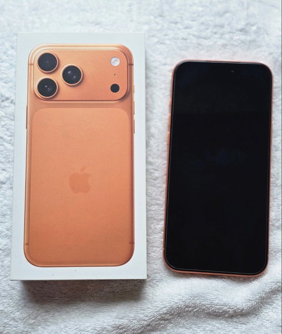iPhone 17 promax 256GB cosmic orange (Category: Others) located in Manila. Submitted by mcpmcp (Listing ID 1462081065, Image 3). Description: Bought from Digital Walker in Oct 2025. Protected by Spigen case since day 1. With lens protector since day 1. Comes with the box + orig usb-c cable. Very alaga. Di pa nahulog. RFS: will upgrade No return. No exchange. No refund. #iphone #dlsu #stscho #csb #manila #makati .