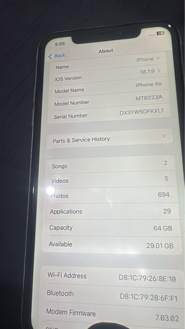 iPhone XR White 64GB , USA (Category: iPhone X Series) located in Pasig City. Submitted by mrsantos7 (Listing ID 1462066998, Image 2). Description: ₱6,000 • 64GB • Battery Health: 74% • White • Working properly ⚠️ Issue: May black mark sa bandang baba ng screen. See photos for reference. Or chat me Meet-up: pasig lifehomes.