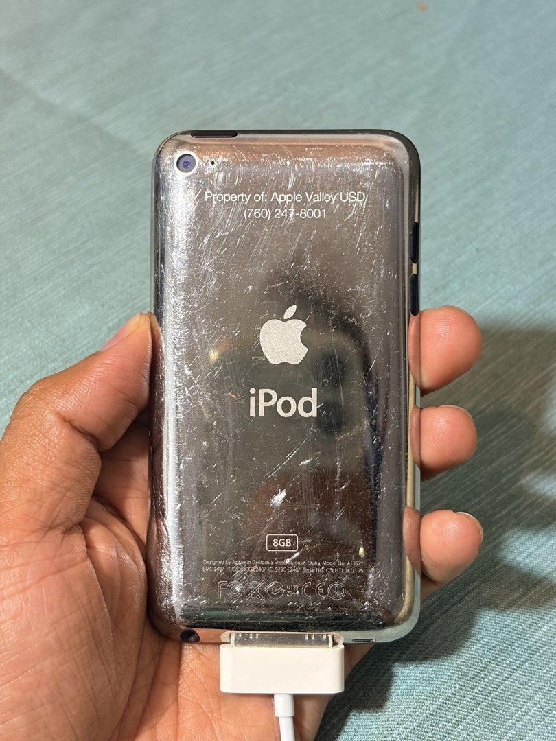 Ipod touch (Category: Other Gadgets) located in Dungun. Submitted by aprelovedstuff (Listing ID 1462197948, Image 3). Description: Fully function 8gb Come with charger Remind that some apps is not supported by developer anymore Can be used to listen to music or digicam .
