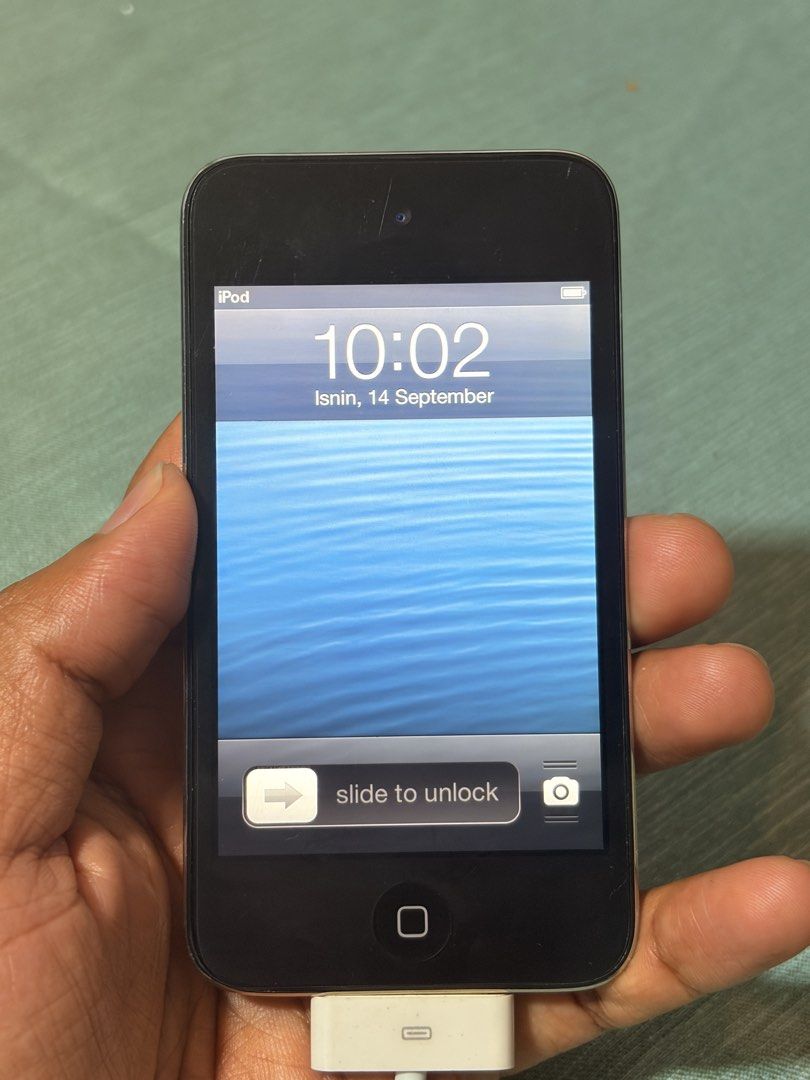 Ipod touch (Category: Other Gadgets) located in Dungun. Submitted by aprelovedstuff (Listing ID 1462197948, Image 1). Description: Fully function 8gb Come with charger Remind that some apps is not supported by developer anymore Can be used to listen to music or digicam .