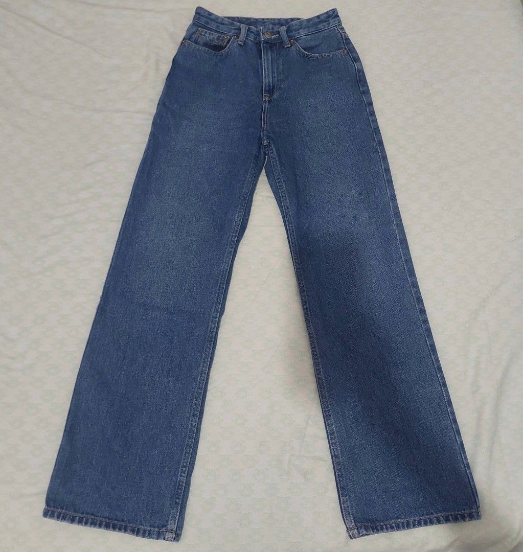 Jag Straight Leg Jeans Pants (Category: Jeans) located in Naga. Submitted by colecurate (Listing ID 1462147411, Image 3). Description: Size: 25 on tag (fits 24 waist) Like New.