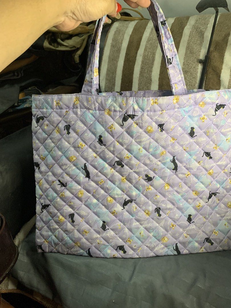 Japan brand tote bag (Category: Tote Bags) located in Cabanatuan. Submitted by mjluxxejapan (Listing ID 1462057069, Image 2). Description: Fixed price Approx 16”x15” meas large sz good cond madumi lng po need wash.washable. Maganda quality .