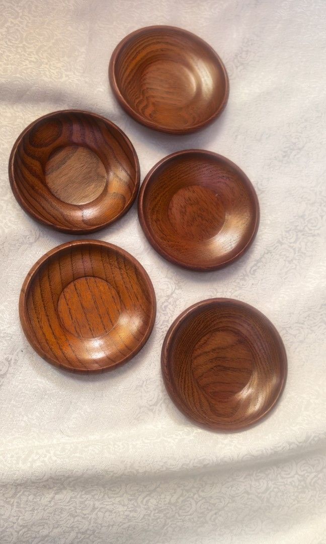 JAPAN SMALL PLATITO (Category: Bathroom & Kitchen Fixtures) located in Tuguegarao City. Submitted by zenphoenix-7ad615 (Listing ID 1462060949, Image 1). Description: 4. 05 inches Japan wooden platito.