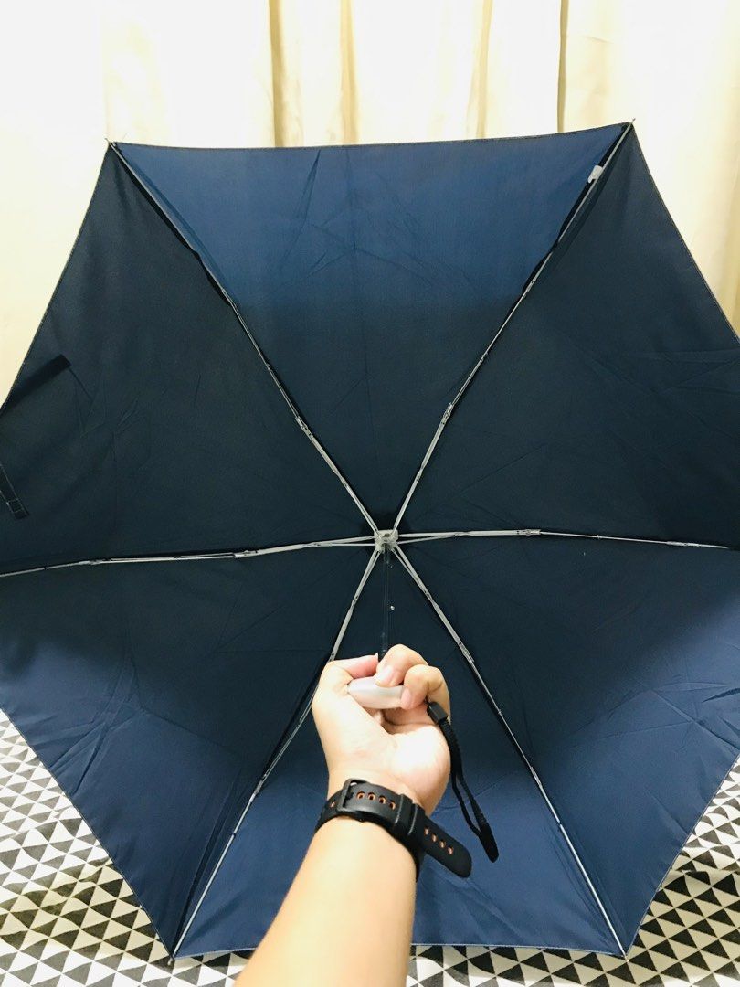 JAPAN UMBRELLA (Category: Umbrellas) located in Gamu. Submitted by 2022bagsbunny (Listing ID 1462063916, Image 3). Description: .