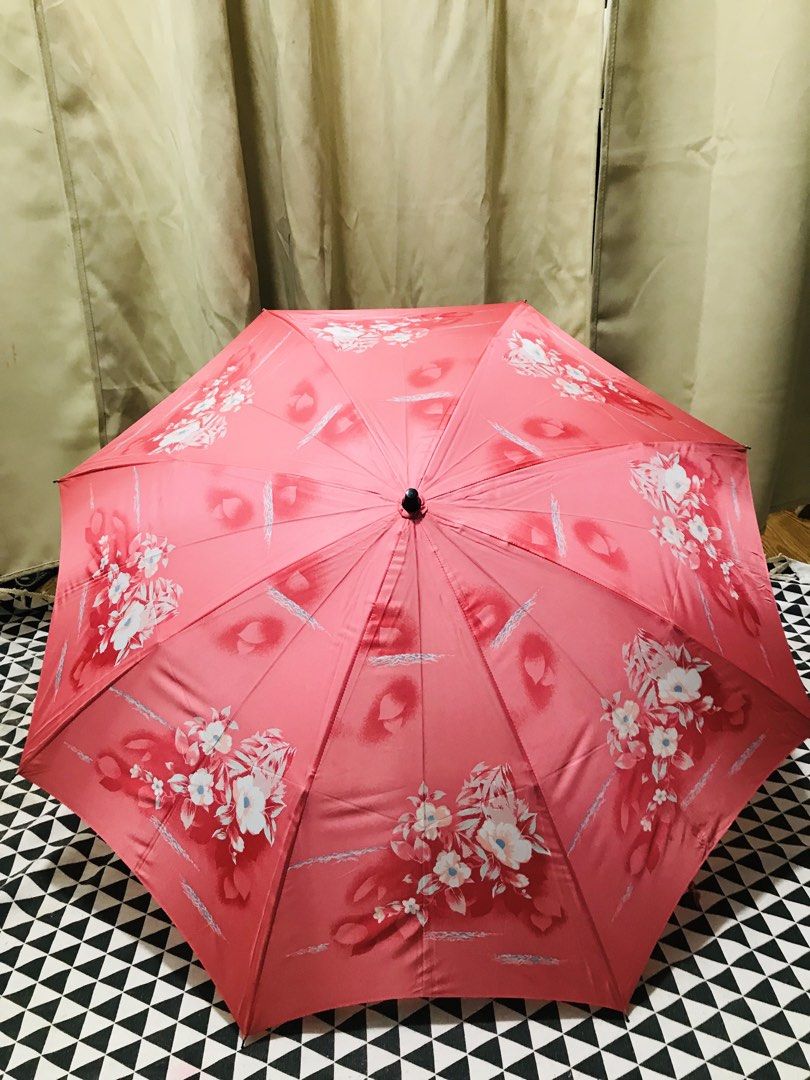 JAPAN UMBRELLA (Category: Umbrellas) located in Gamu. Submitted by 2022bagsbunny (Listing ID 1462064563, Image 2). Description: .