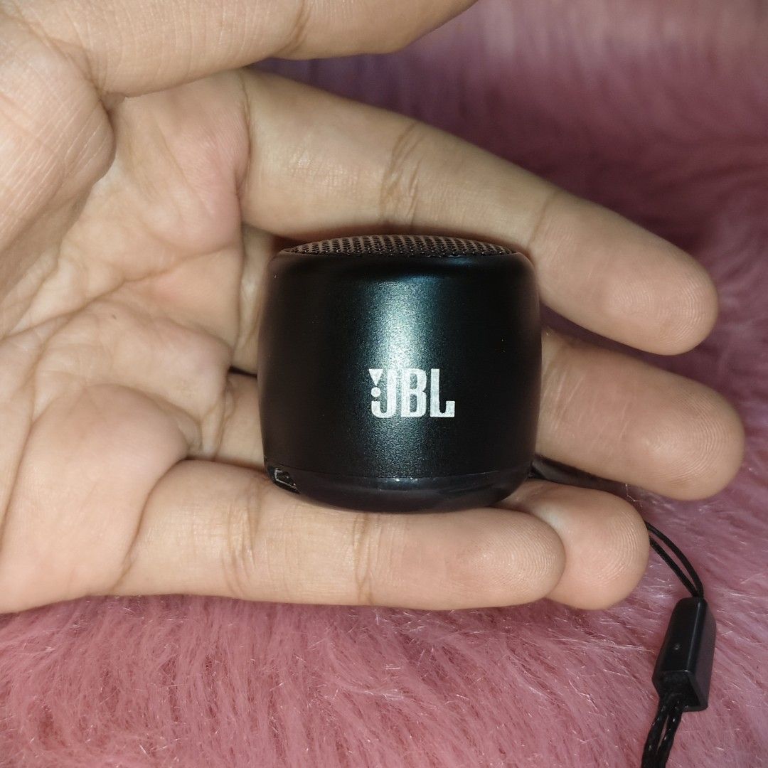 JBL Mini Wireless Speaker (Category: Soundbars, Speakers & Amplifiers) located in Muntinlupa City. Submitted by jemmypags (Listing ID 1462208462, Image 2). Description: tested and working, no issues include 1 small cable charger coin sized aluminum speaker can be used as remote shutter rechargeable, Bluetooth no box, what you see what you get..