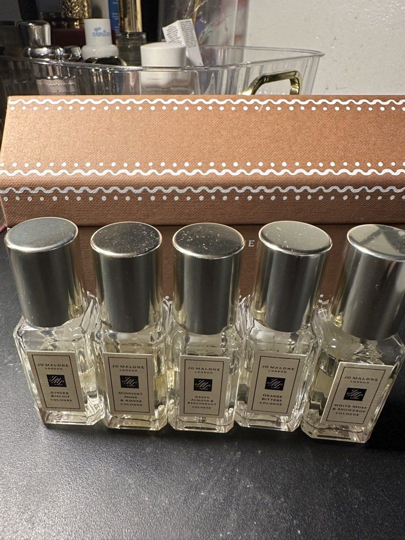 Jo Malone Minis Spray (Category: Fragrance & Deodorants) located in Paranaque City. Submitted by missmargerrieal (Listing ID 1462141724, Image 1). Description: Authentic Jo Malone Minis 💯 5 Pcs 9ml bottle with Box Lightly used, used only 2-3ml per bottle Scents are seen on the picture Bought in Japan Money Back Guaranteed Original Jo Malone💯 .