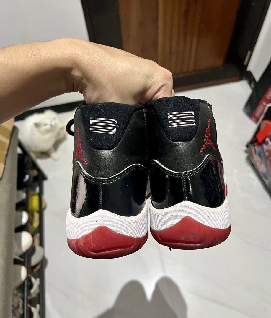 Jordan 11 “Breds” 2019 (Category: Sneakers) located in Manila. Submitted by newfalcon.091f6a (Listing ID 1462118967, Image 3). Description: For sale‼️Jordan 11 “Breds” 2019 Size 9.5 US (100% Aunthentic) Issue: sole sep, w/out box..