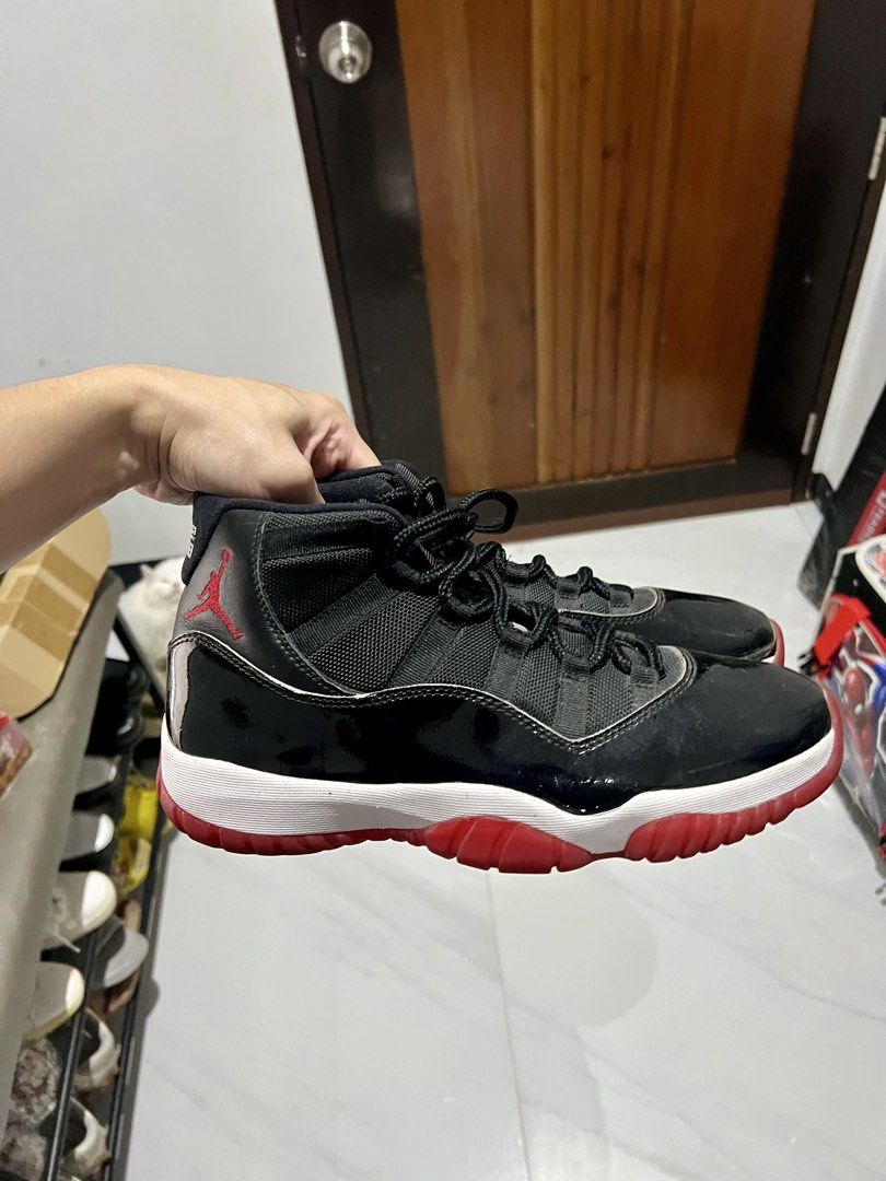 Jordan 11 “Breds” 2019 (Category: Sneakers) located in Manila. Submitted by newfalcon.091f6a (Listing ID 1462118967, Image 2). Description: For sale‼️Jordan 11 “Breds” 2019 Size 9.5 US (100% Aunthentic) Issue: sole sep, w/out box..