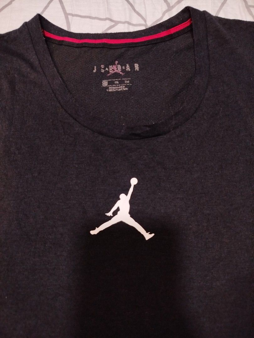 JORDAN (Category: Activewear) located in Antipolo. Submitted by goods_thrift (Listing ID 1462057664, Image 3). Description: colorate 8/10 Size Large to Xl 400 free Sf.